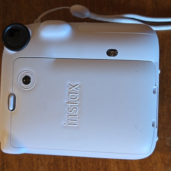 Fujifilm Instax Mini 12 - NEW With Box - Picture 4 of 4